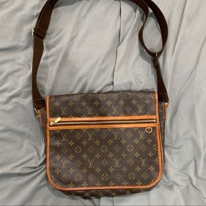 Louis Vuitton Messenger Bag